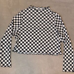 SHEIN Black and White Checkered Long Sleeve Top